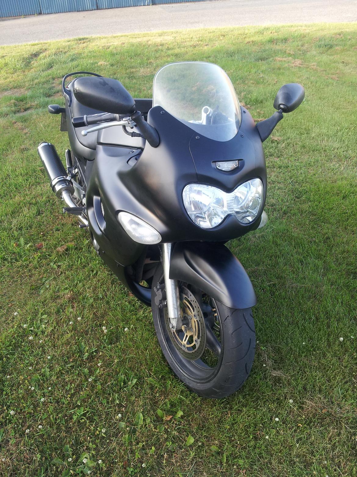 Suzuki gsx 750 f billede 9