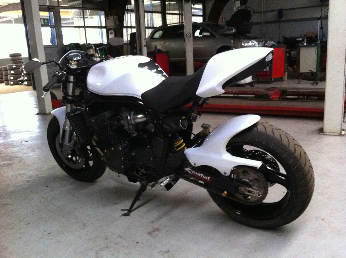 Suzuki Bandit Streetfighter billede 3