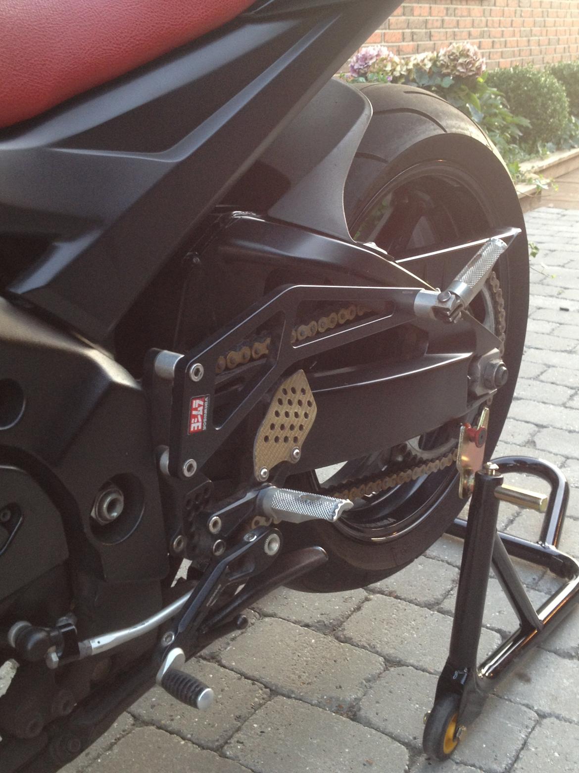 Suzuki Gsr 600 billede 5