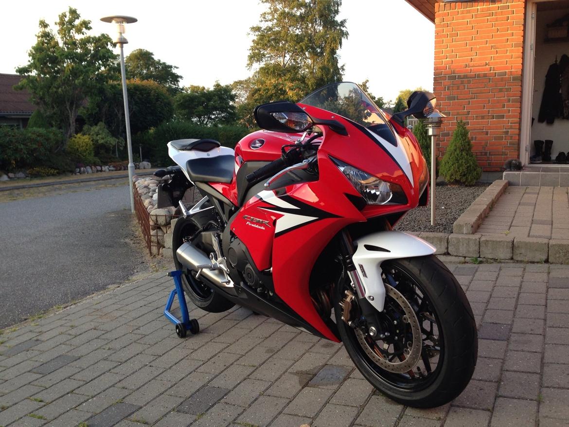 Honda Cbr 1000 rra fireblade abs billede 2