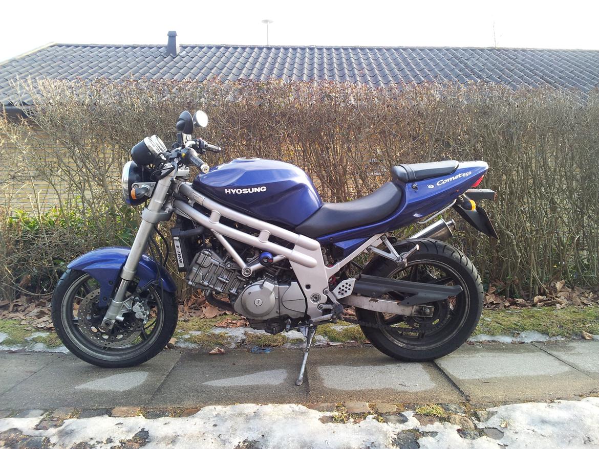 Hyosung GT650 billede 2