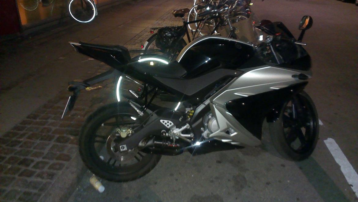 Yamaha Yzf R-125 billede 15