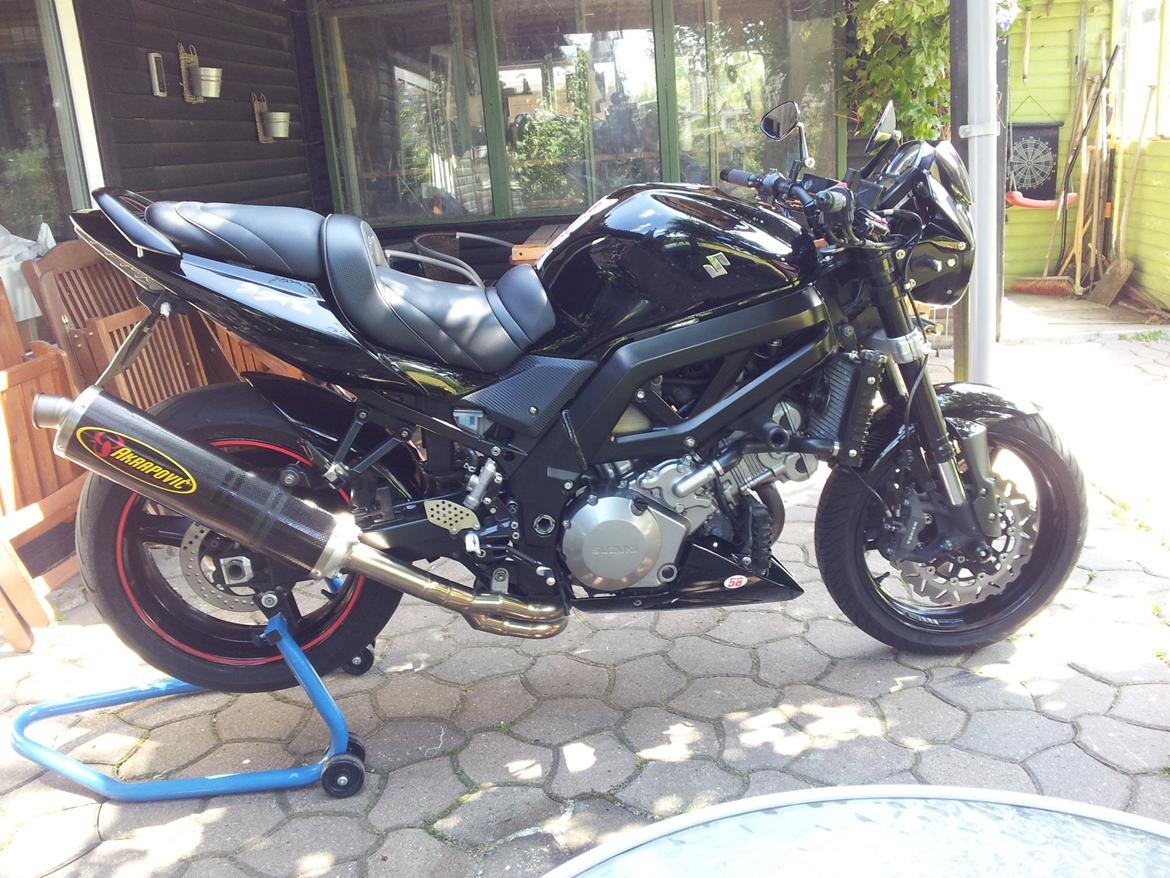 Suzuki SV1000N - Nu med 2i1 :-)  Den ser ikke så tung ud mere billede 1