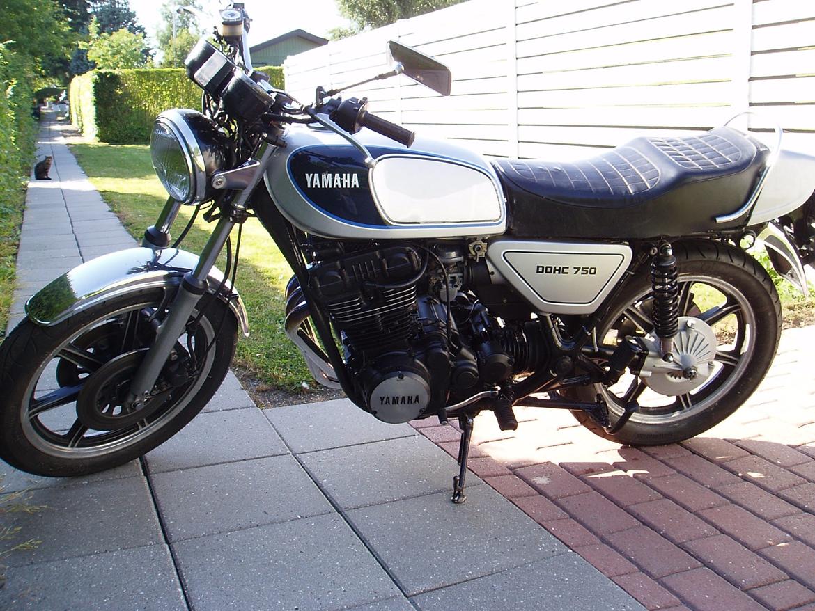 Yamaha XS 750  ( solgt ) billede 2