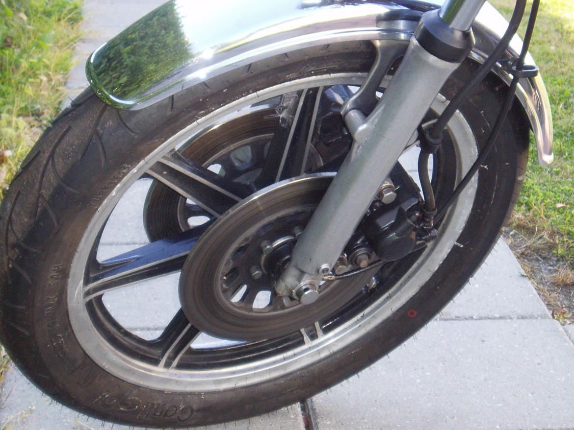 Yamaha XS 750  ( solgt ) billede 4