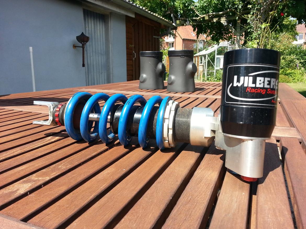 Suzuki GSXR 1000 --solgt-- - Wilbers 643 bagdæmper. Skal lige gøres ren inden den kommer på... billede 14