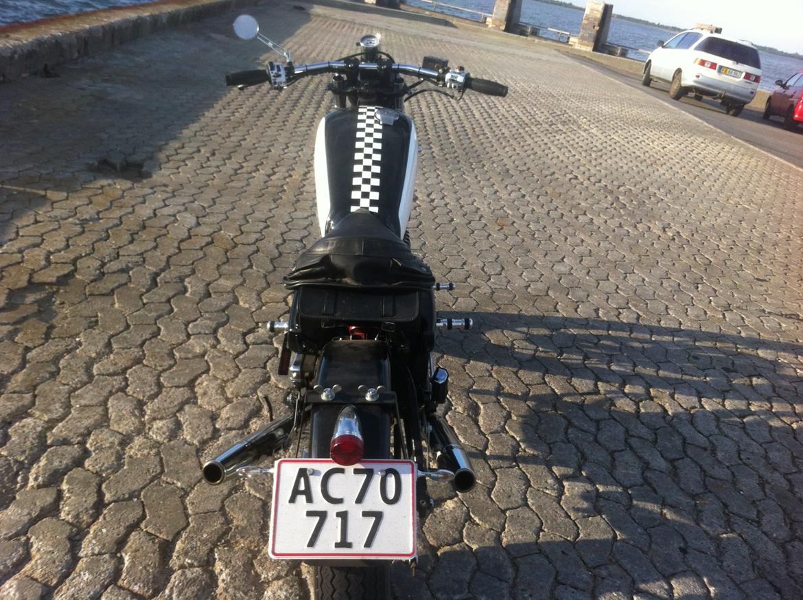 Yamaha Xv 750 - skal have drejet venstre potte lidt ind ;-) billede 6