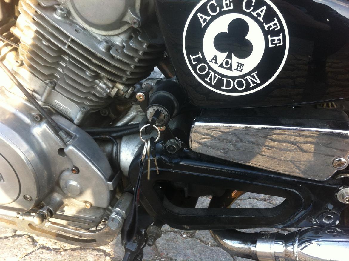Yamaha Xv 750 - nøglen flyttet ned på siden billede 14