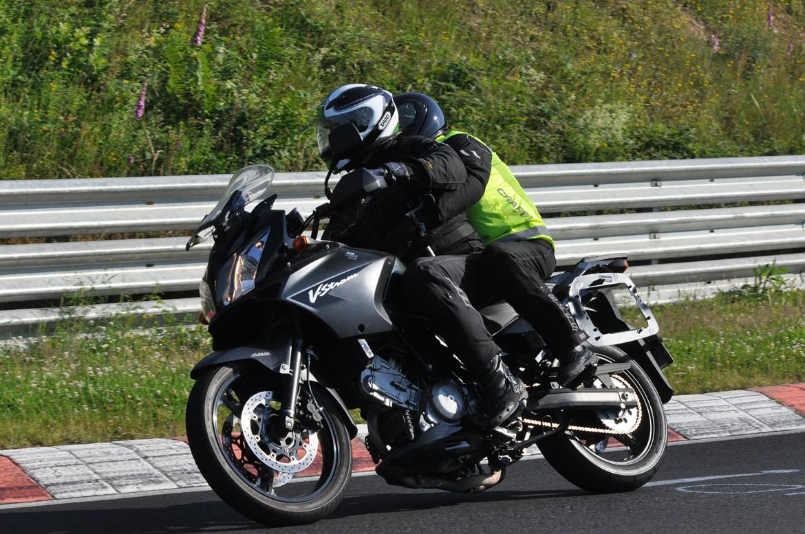 Suzuki DL 650 A K7 Wilbers Edition - Nürburgring Nordschleife juli 2013 billede 3