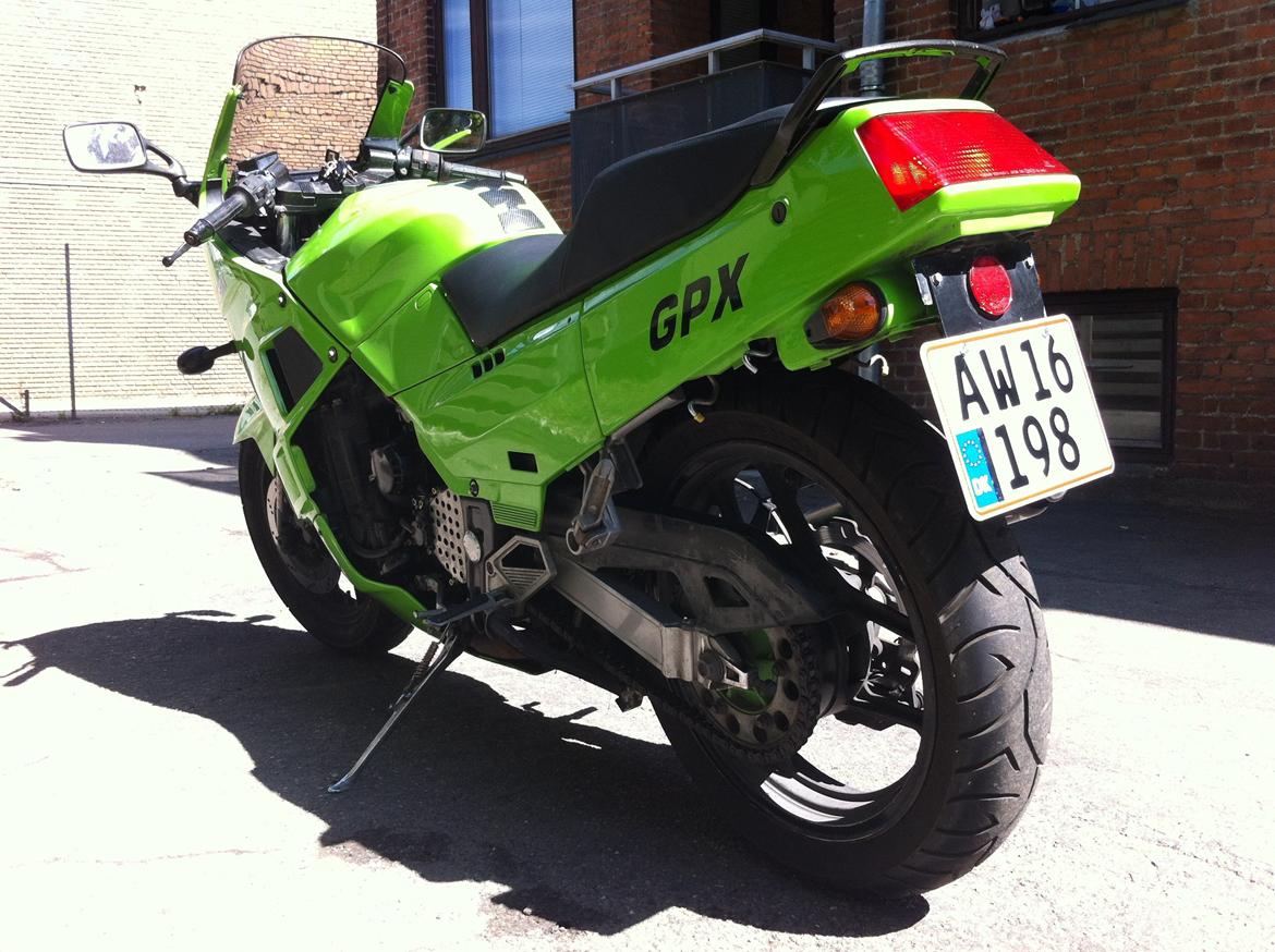 Kawasaki GPX 750 r Ninja billede 4