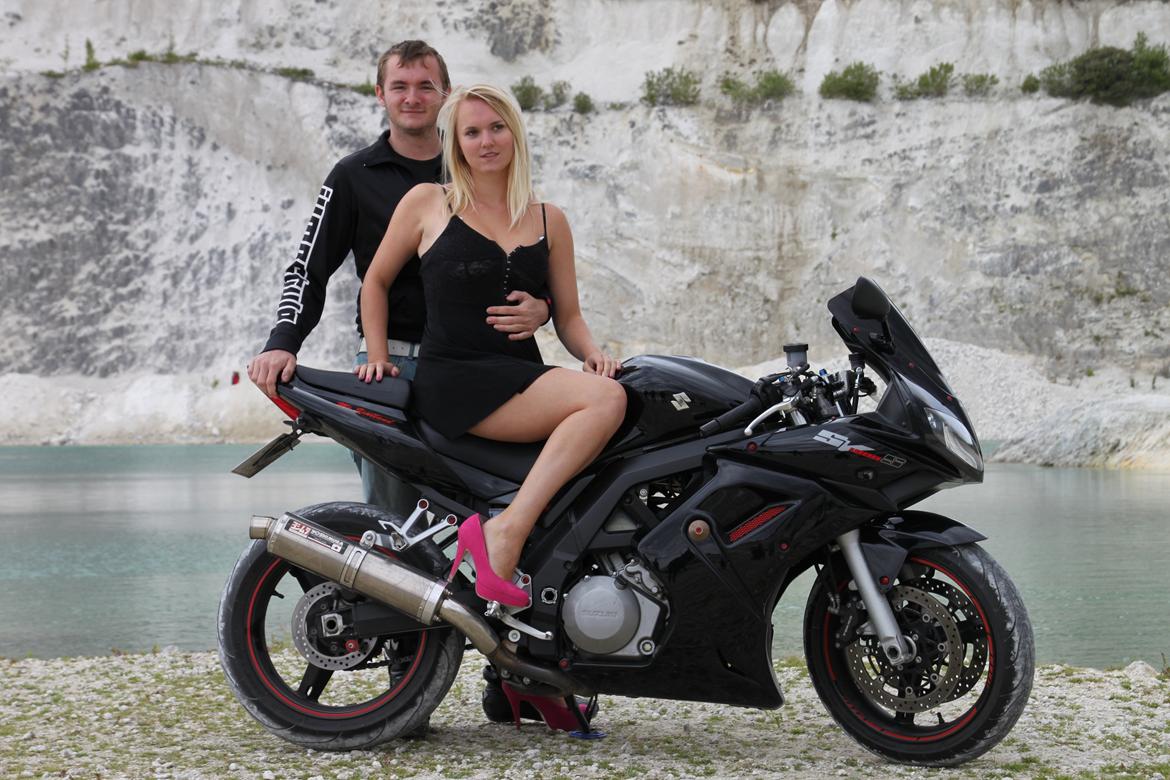 Suzuki SV1000S Limited Edition. - Foto Shoot i 2013. - Kæresten og jeg. billede 1