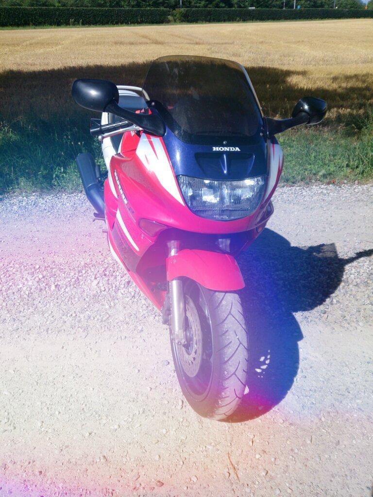 Honda CBR1000F - Solgt d. 30/12 billede 9