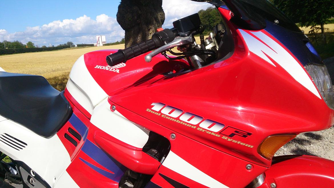 Honda CBR1000F - Solgt d. 30/12 billede 18