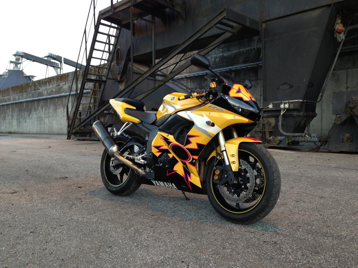 Yamaha YZF R6 billede 1