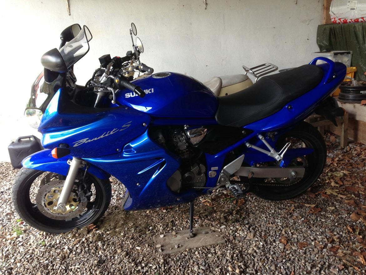 Suzuki GSF 600 S (Bandit) - Jeg har lige fået den flotte Bandit og skal nok få taget nogle bedre billeder når vi er på tur :) billede 8