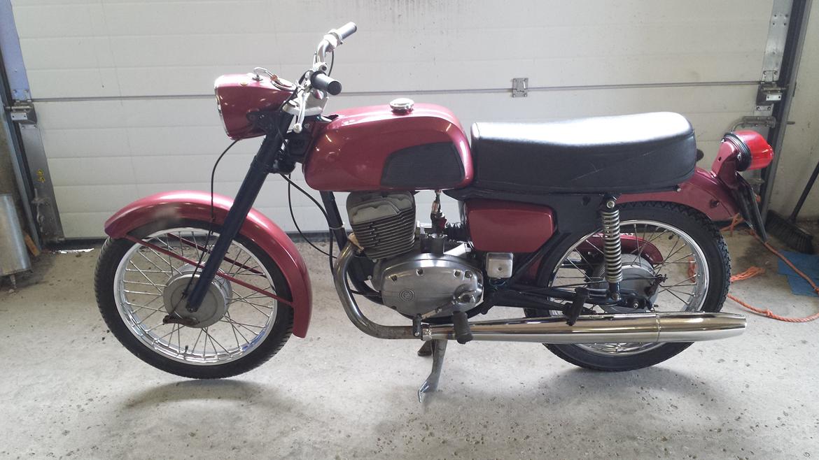 CZ 175 Sport billede 1