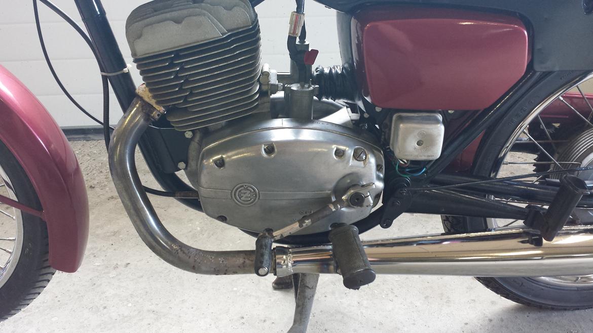 CZ 175 Sport - Kickstarter og gear vælger i en. billede 2