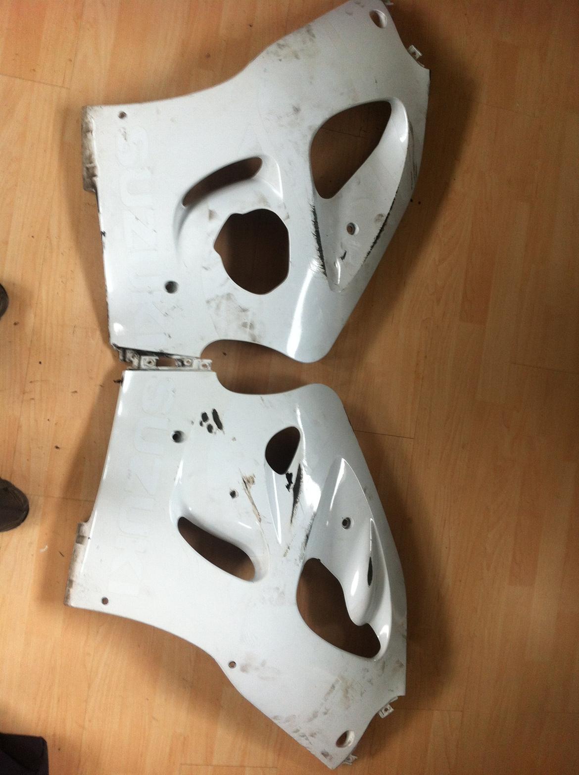 Suzuki GSX-R 750 SRAD - Stafering fjernet billede 9