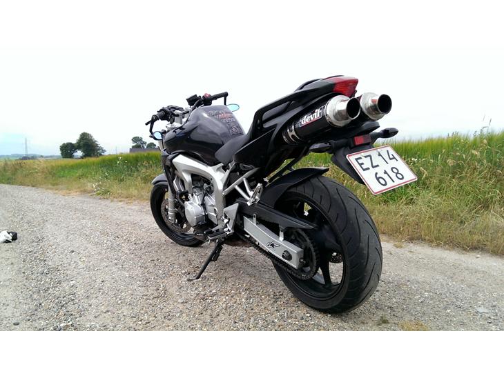 {{currentPhoto.altText}} billede {{currentPhoto.number}}