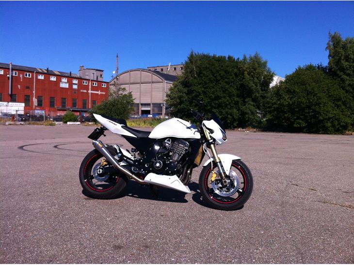Kawasaki Z1000 *SOLGT* billede 1