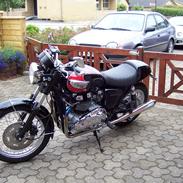 Triumph bonneville T100