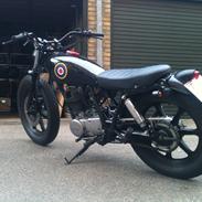 Yamaha SR500