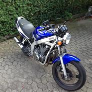 Suzuki GS500 E
