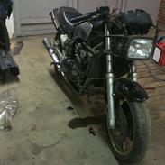 Kawasaki gpz 900 r projekt :)