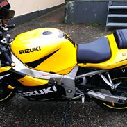 Suzuki Gsxr 600