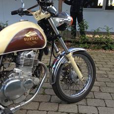 Suzuki TU 250 X