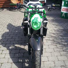 Suzuki gsxr 600 srad streetfighter