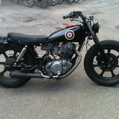 Yamaha SR500