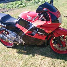 Honda CPR 600 F2