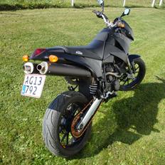 KTM duke 640