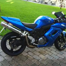 Suzuki SV650S