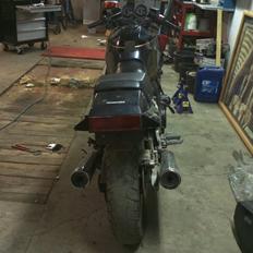 Kawasaki gpz 900 r projekt :)