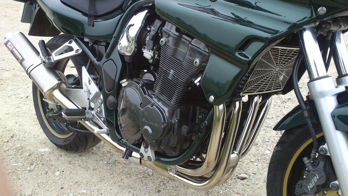 Suzuki BANDIT 1200  N/S - ny repareret højre side.2013 billede 1