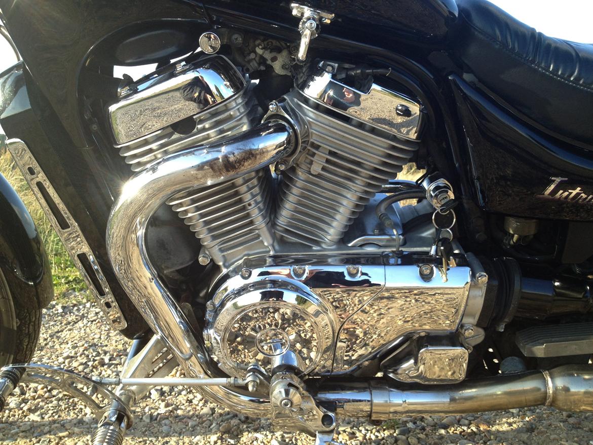 Suzuki Intruder billede 7