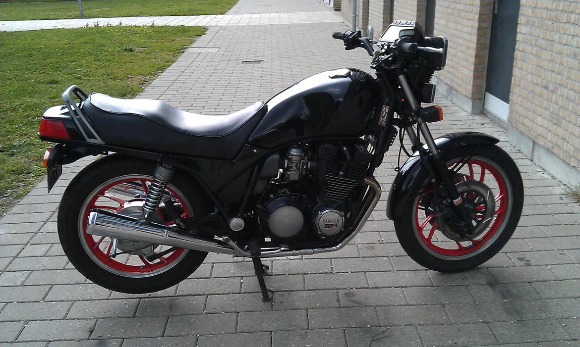 Yamaha xj 750 seca billede 4