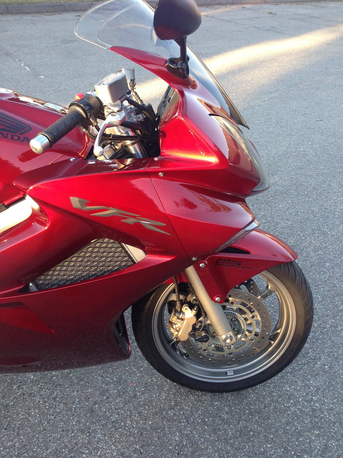 Honda VFR 800A billede 7