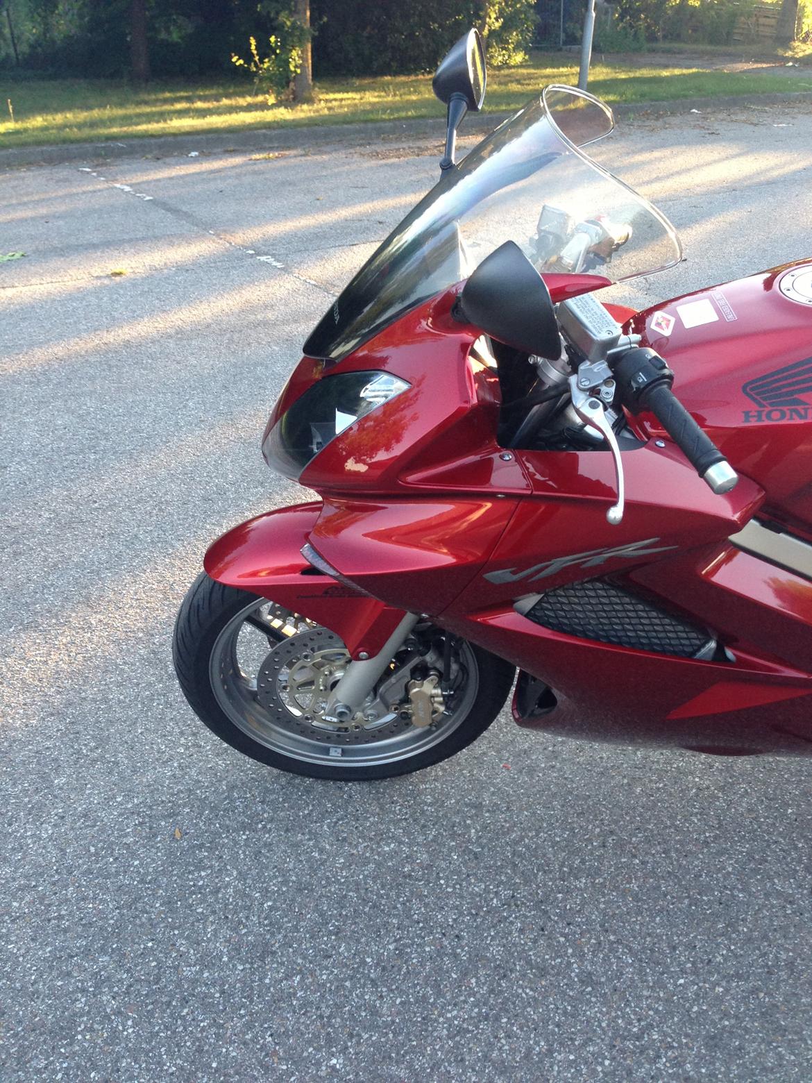 Honda VFR 800A billede 8