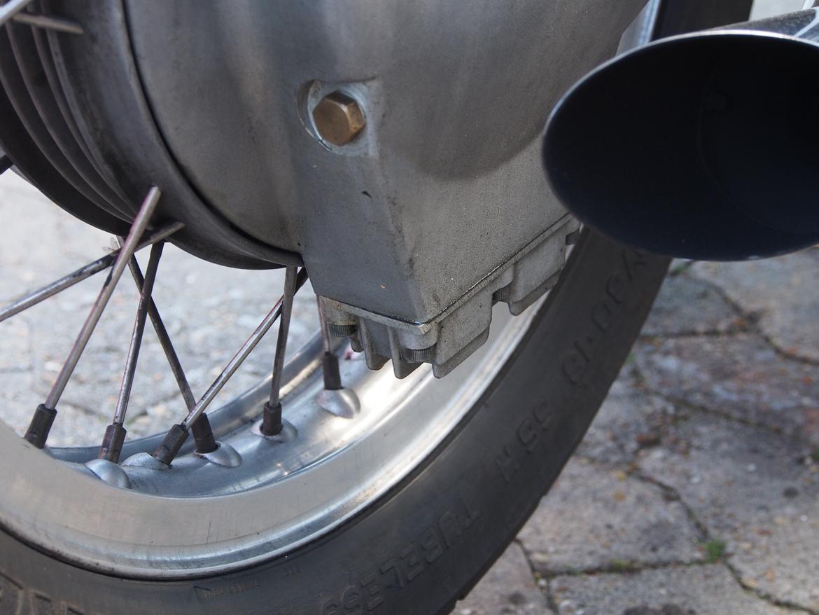 Moto Guzzi V7 850 GT - Kardan-sump billede 13