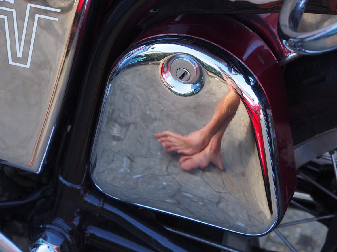 Moto Guzzi V7 850 GT - Opbevaringsrum i metal billede 15