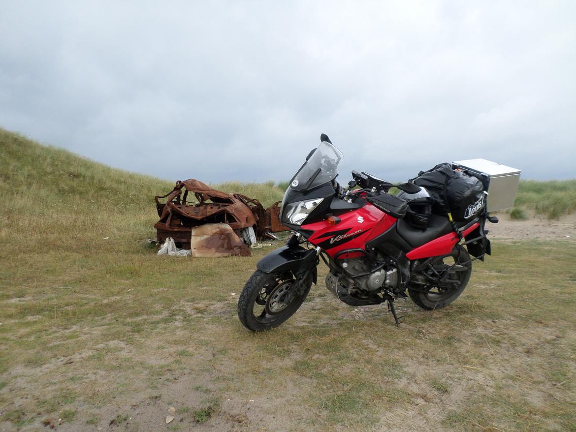 Suzuki DL 650 V-Strom - Udbrændt bil nær Vigsø.. billede 8