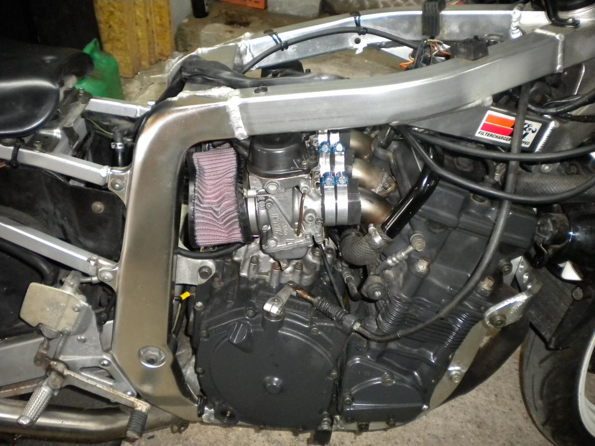 Suzuki gsxr 400 ( RF 600 ) - har godt nok haft de karburator pilt af mange gange ! billede 7