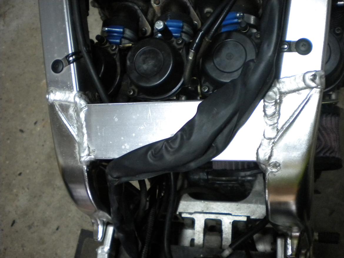 Suzuki gsxr 400 ( RF 600 ) billede 13