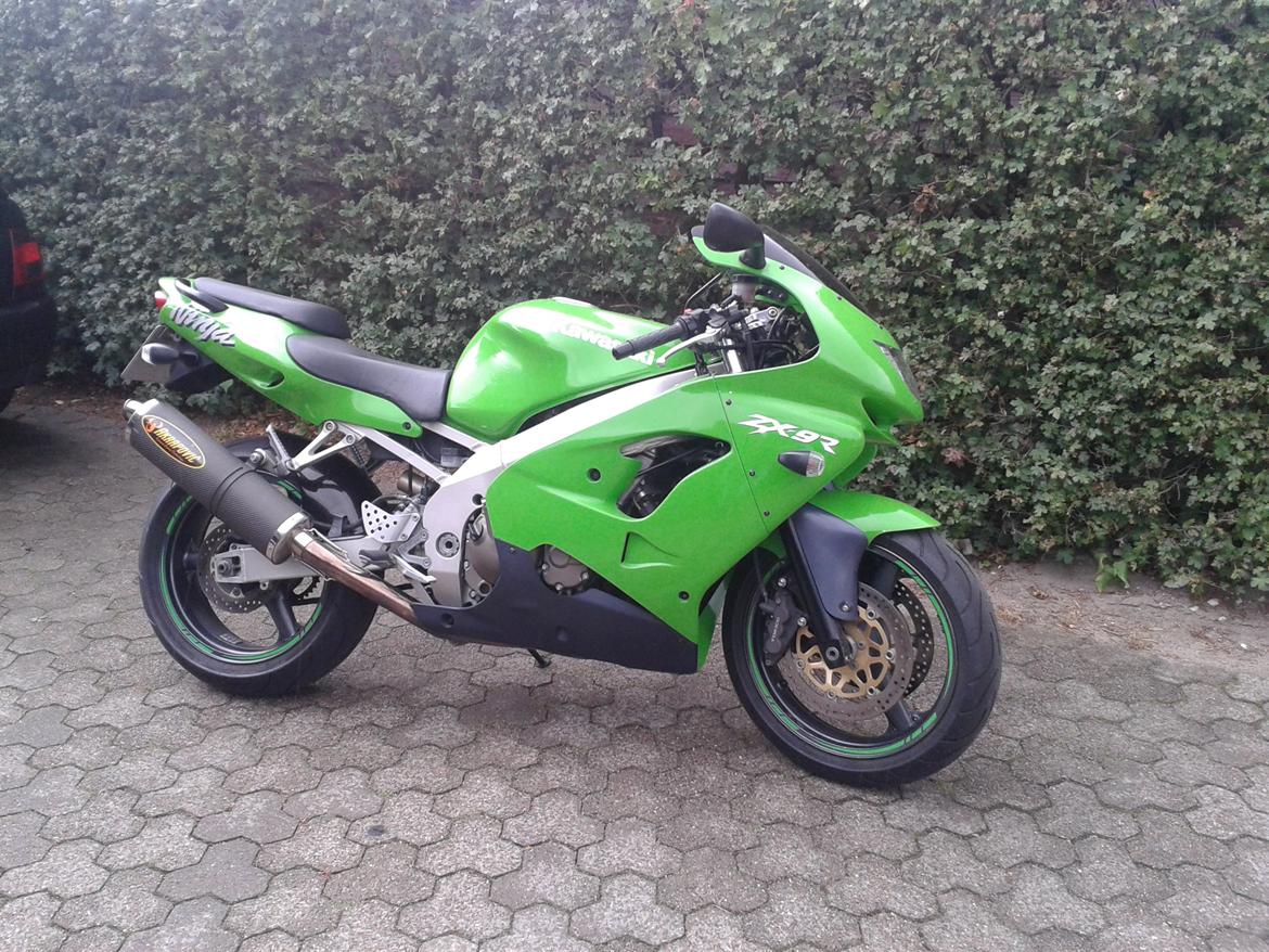 Kawasaki ZX9R Ninja billede 3