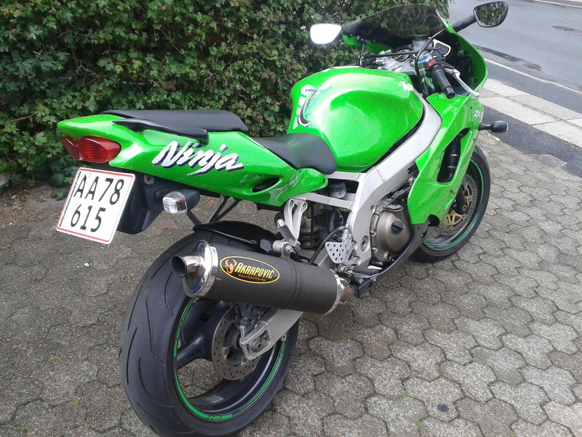 Kawasaki ZX9R Ninja billede 6