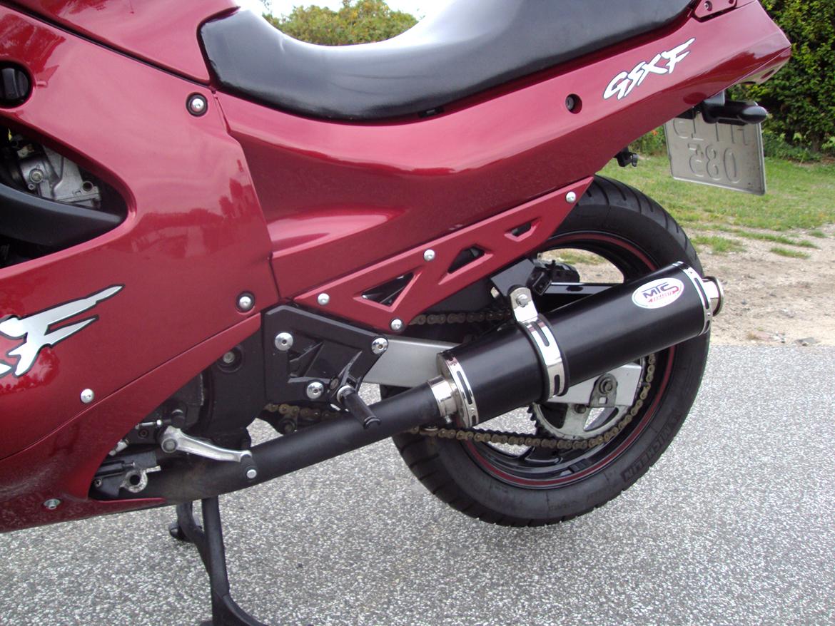 Suzuki GSX 750 F billede 11