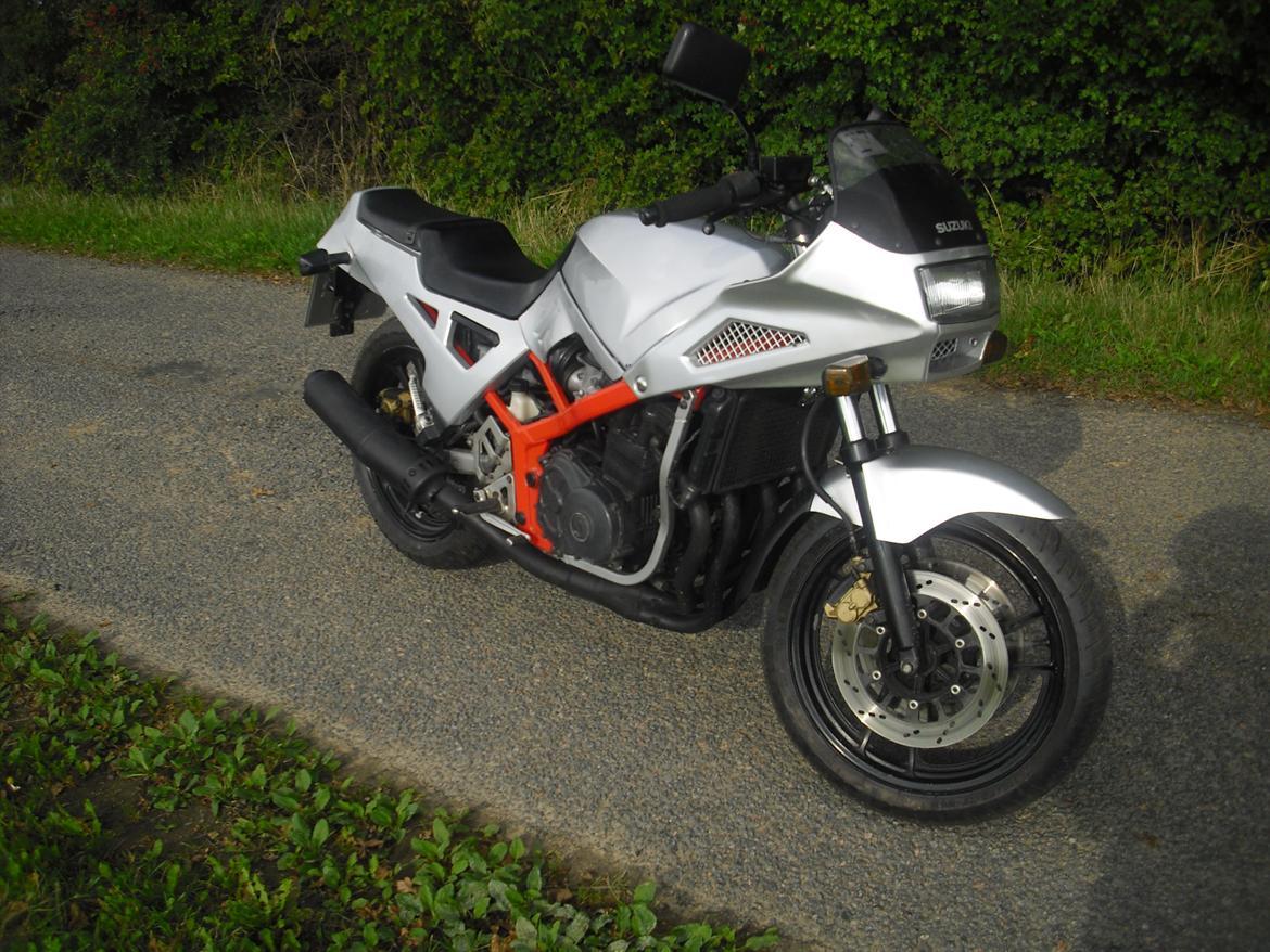 Suzuki GSX400XS Impulse billede 4